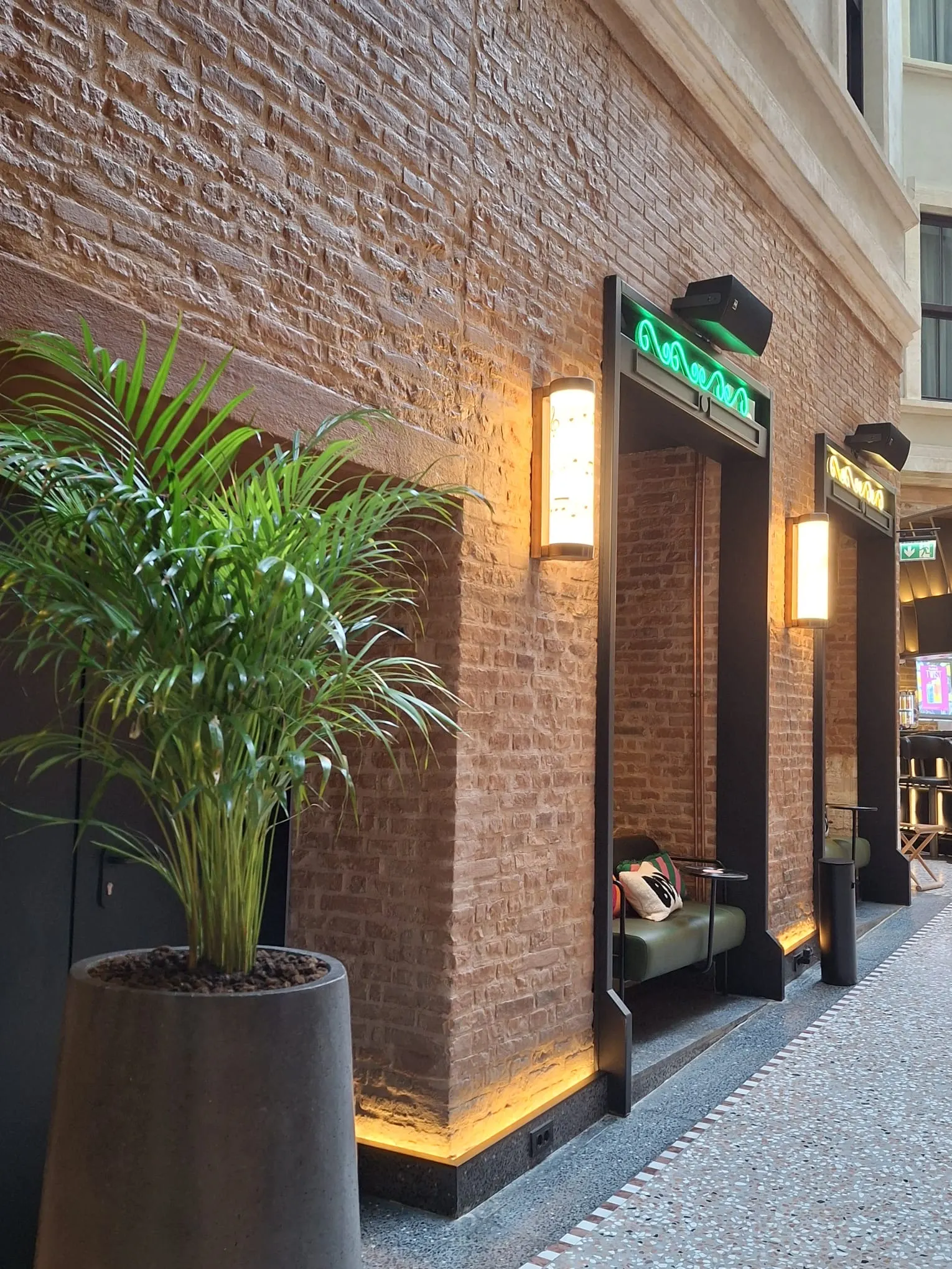 Moxy Otel Beyoğlu